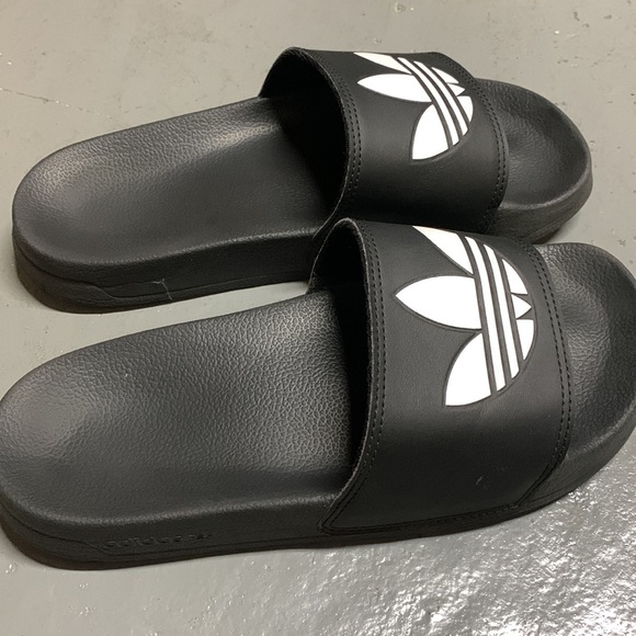 Black adidas slides (worn 3 times) - Picture 2 of 2